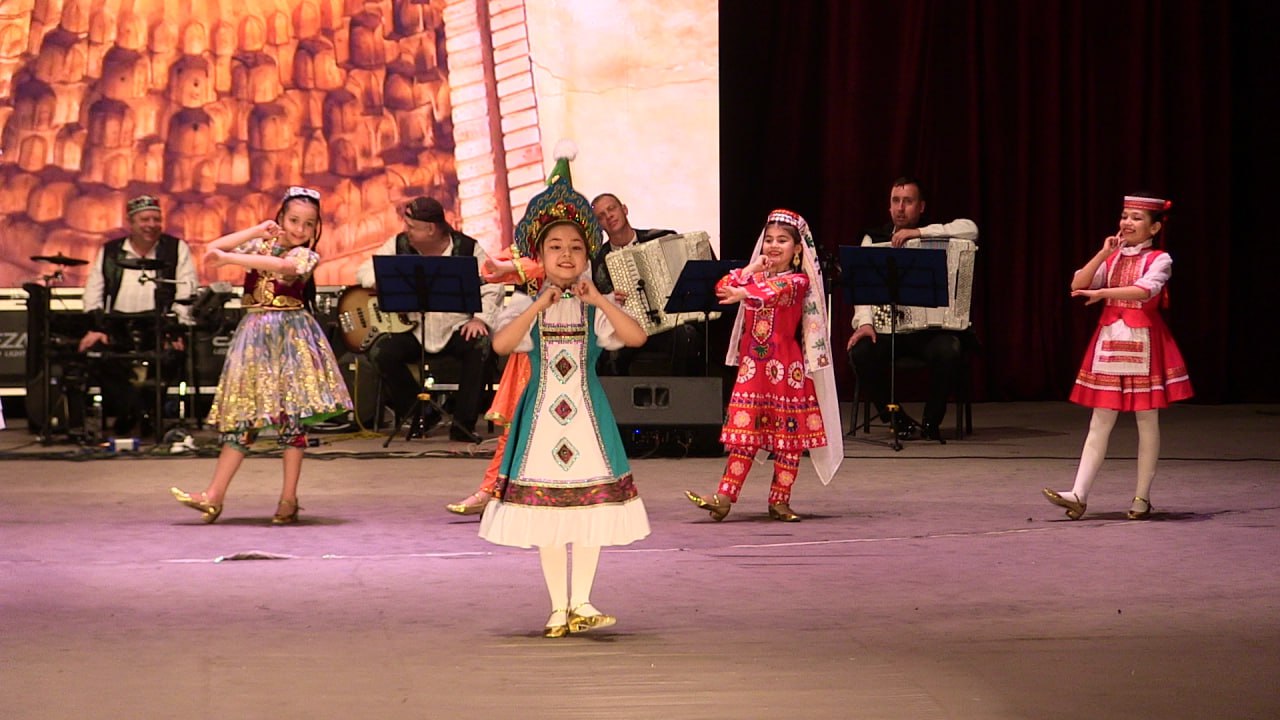 ✨🎶 Buxoroda san’at va do‘stlik uyg‘unligi aks etgan betakror konsert! 🎭🌍