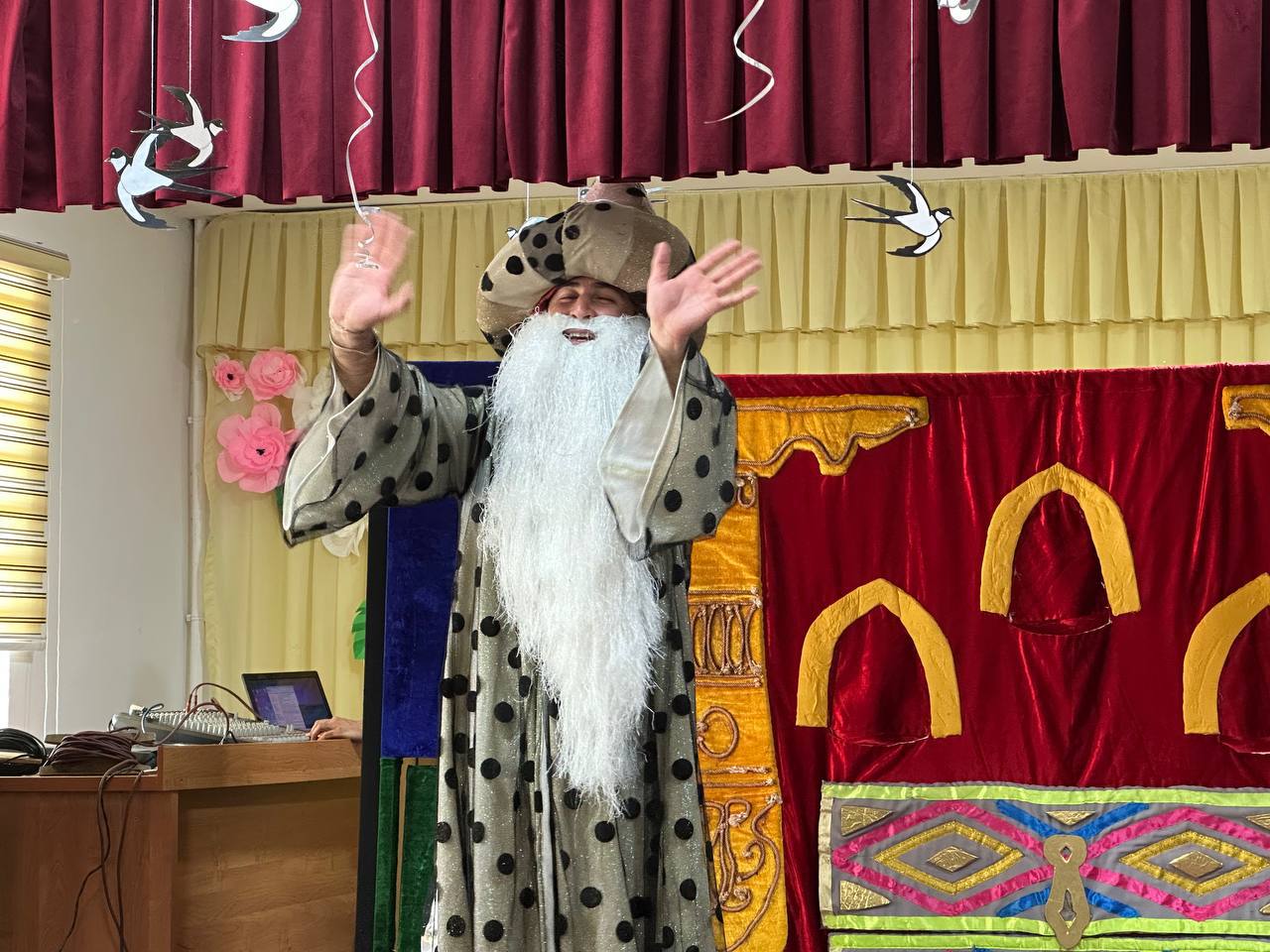 BUXORO VILOYAT QO‘G‘IRCHOQ TEATRI NAVOIY VILOYATIDA