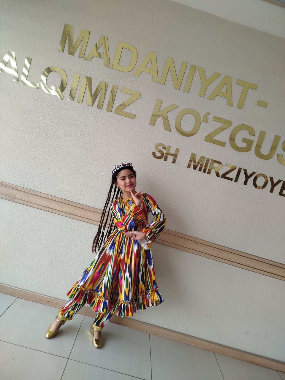Namangandagi “Gullar festivali”da Buxoro raqqosalari yorqin chiqish qilishdi!