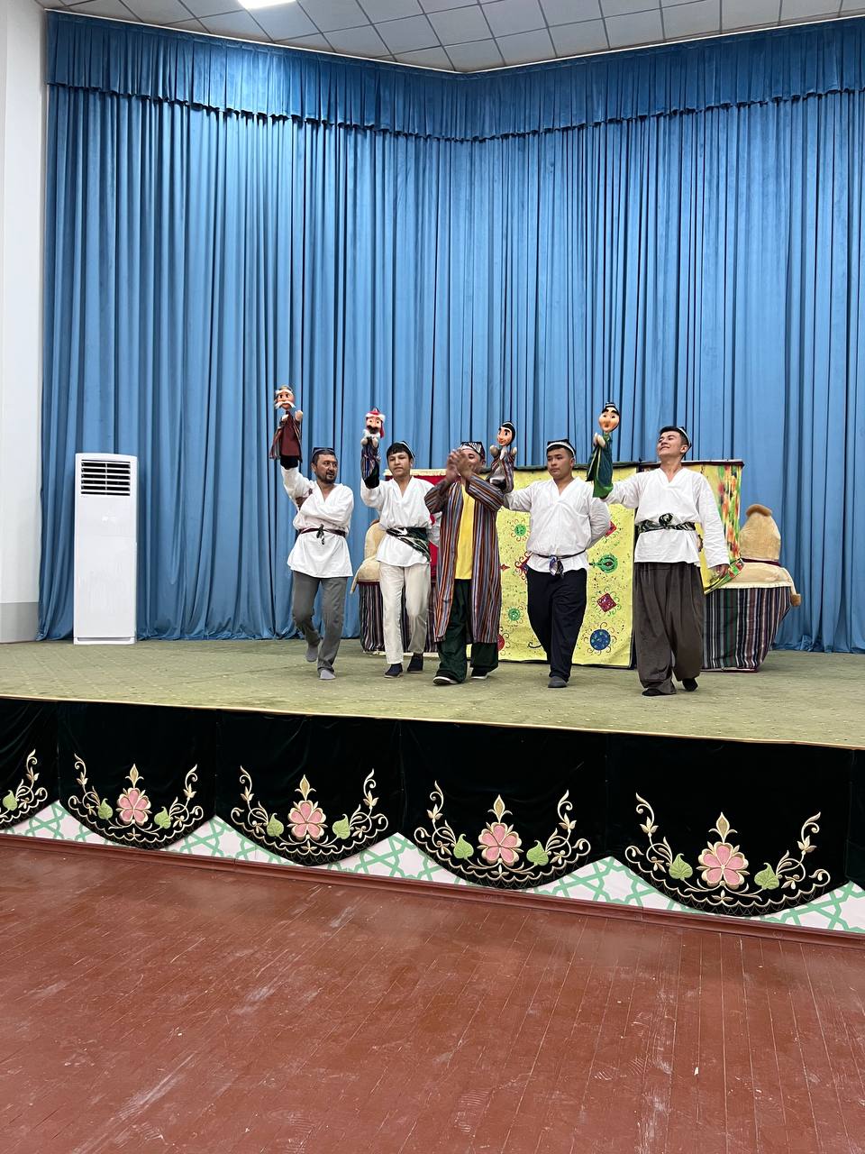 “Kulgi karvoni” – yosh tomoshabinlarga quvonch ulashdi